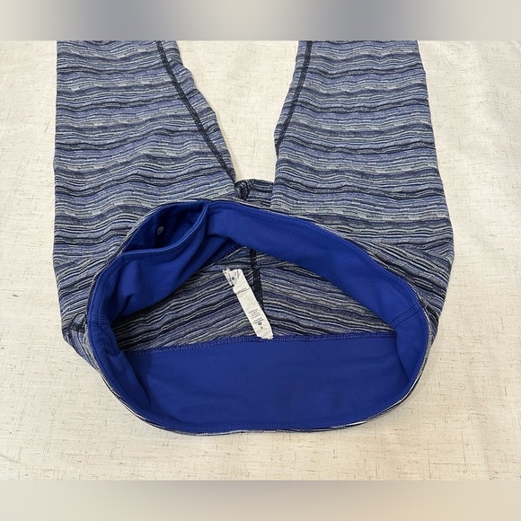 Lululemon Athletica Blue Gray Leggings with Heathered Pattern - Picture 7 of 10